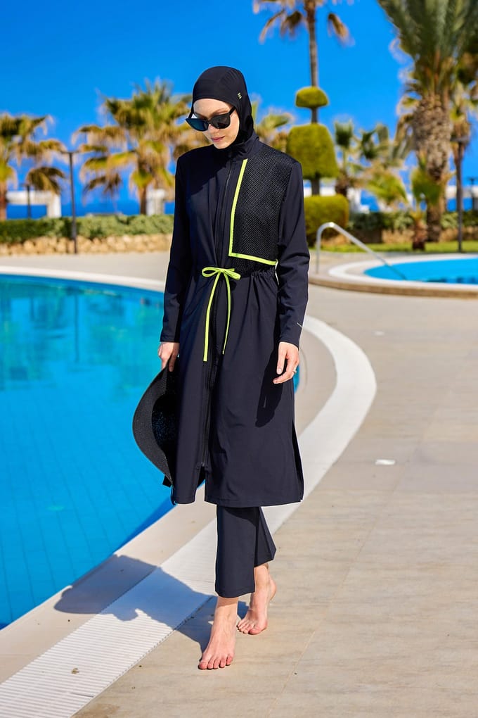 Zwarte, bescheiden badmode Burkini-set met volledige dekking