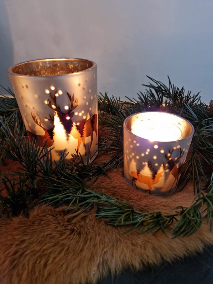 Alinterieur- Kerst - Theelicht met oplichtend hert - Witgoud