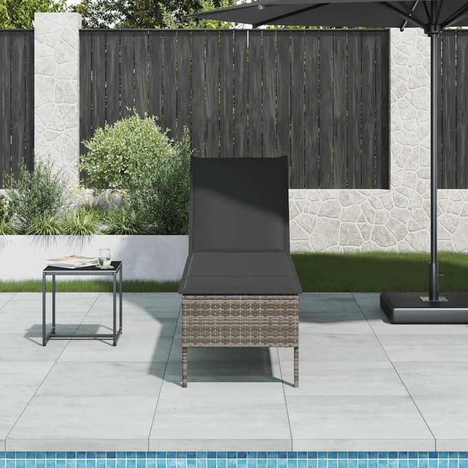 vidaXL - Ligstoel - met - kussen - grijs - 55x200x44cm - polyrotan