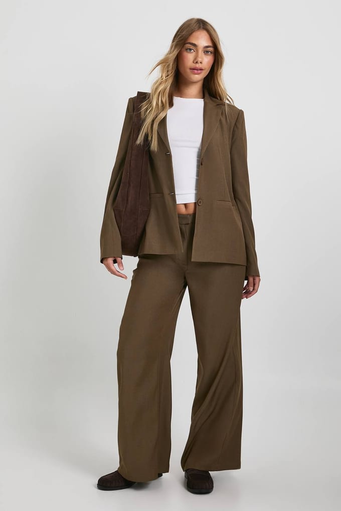 boohoo Dames Getailleerde blazer met ingesnoerde taille | Kaki | Maat: 44