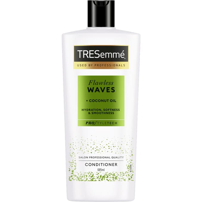 Tresemmé Tresemm&eacute; Flawless Waves Conditioner Coconut 685 ml