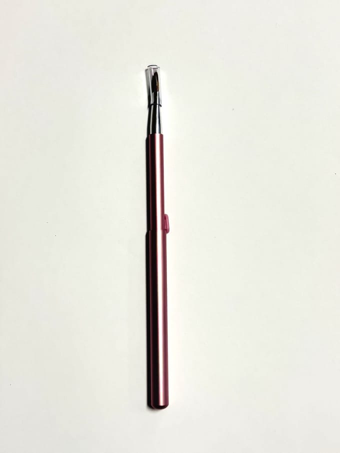 Les Opines Lip Brush