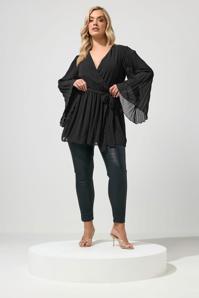 Yours London Zwarte Wikkeltop Met Geplooide Mouwen Size 50
