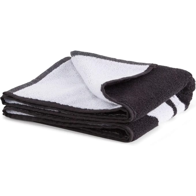Puma handdoek TEAM Towel Small badhanddoek 50x100 zwart