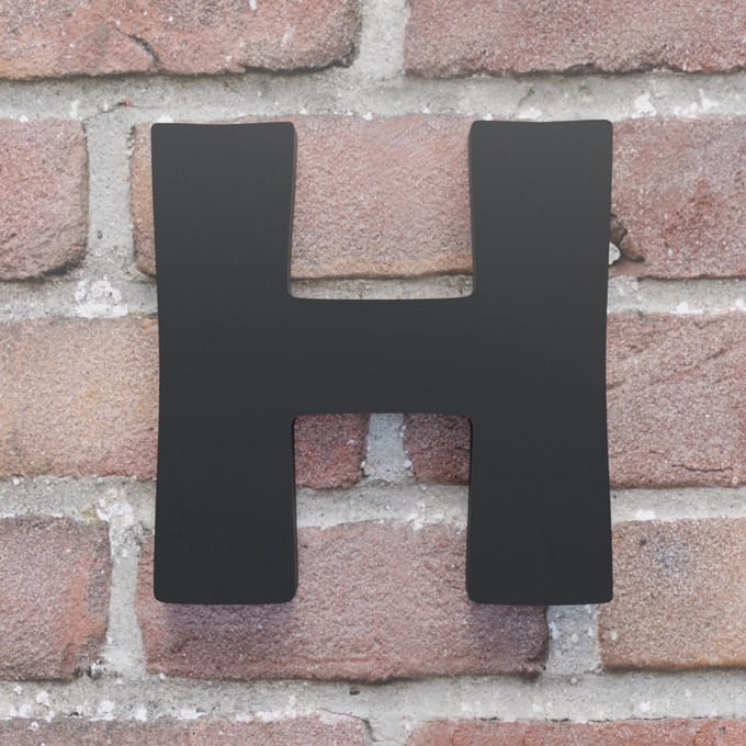Huisnummer Berlin H zwart - Huisnummerbord - 10 cm - Blinde bevestiging