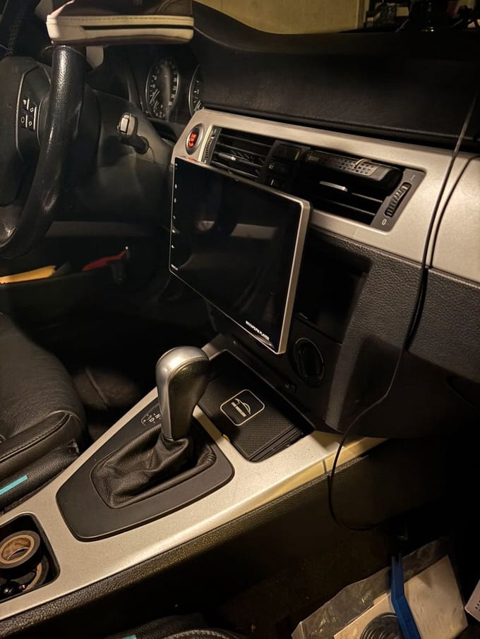 Autoradio 2/64 met Carplay en Android auto | Geschikt voor Bmw 1, 3, X1 en Z4 serie E87 E81 E82 E88 E90 E91 E92 E93 E84 E89 2004-2014 | Radio scherm met Navigatie | 2004 2005 2006 2007 2008 2009 2010 2011 2012 2013 2014 | M