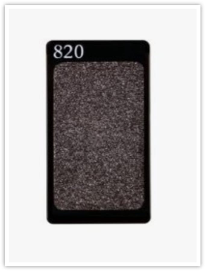 John v G eyeshadow nr 820