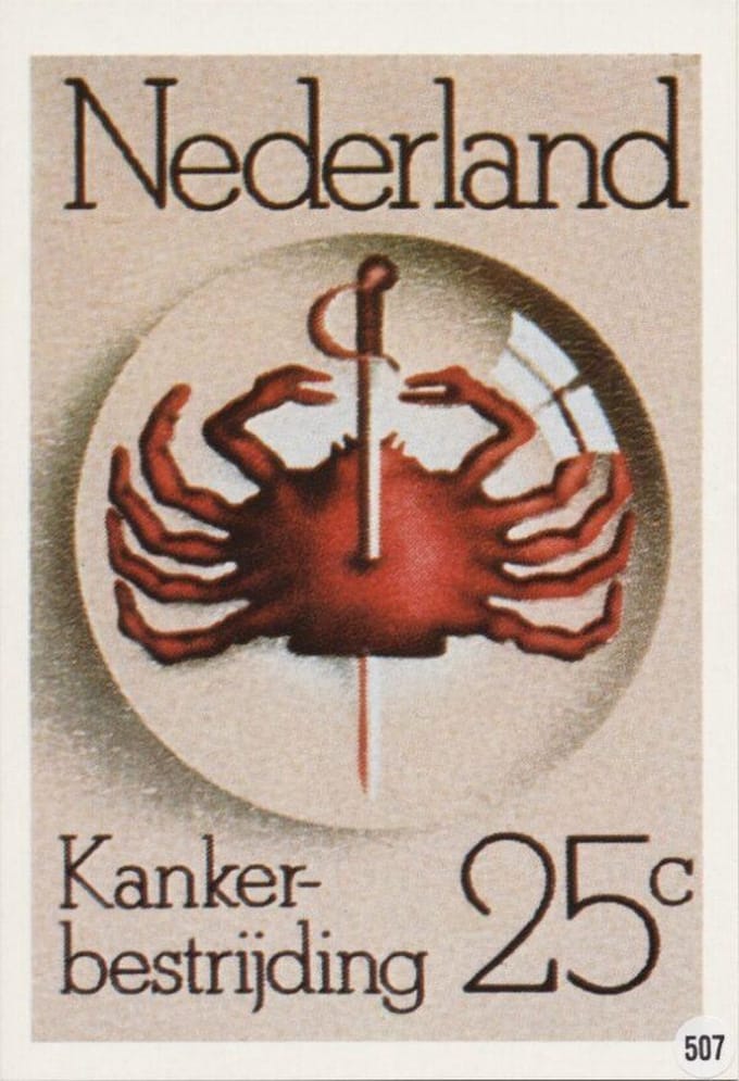 Briefkaart met afbeelding Embleem Koningin Wilhelmina Fonds postzegel