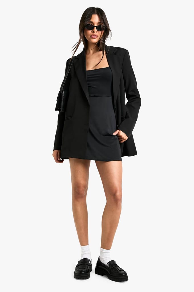 boohoo Dames Scoop-neck langarm skort playsuit | Black | Maat: 14