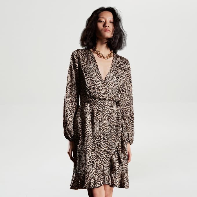 Cross-Heart Effect Dress met dierenprints