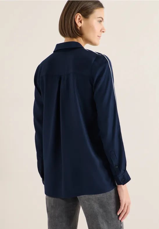 Blouse met tape details