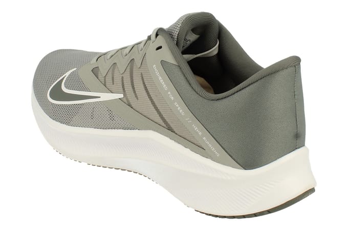 Nike Quest 3 Heren Grijze Sneakers