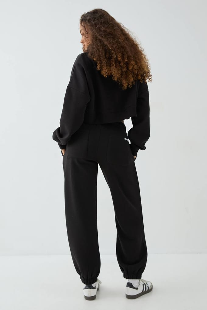 Dames DSGN Studio Oversized Cuffed Jogger | Zwart | Maat: Medium