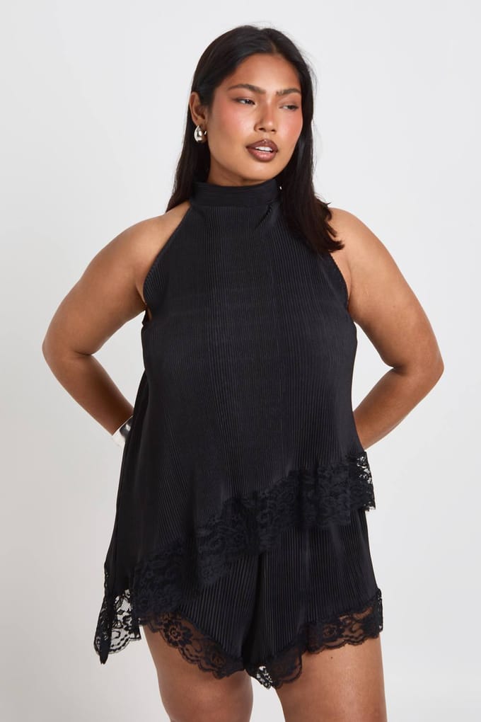 boohoo Dames Plus Kanten Afwerking Plisse Shorts | Zwart | Maat: 44