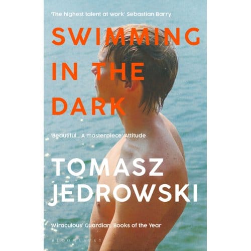 Zwemmen in het Donker door Tomasz Jedrowski Paperback Boek 9781526604989