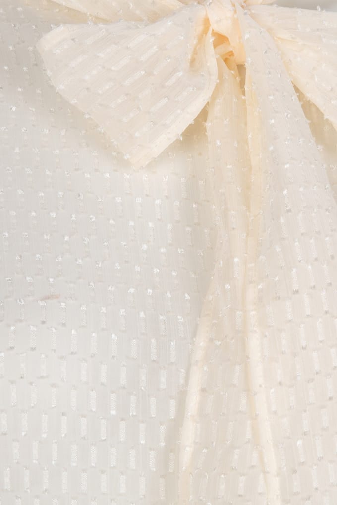 EsQualo Blouse Neck Bow Off White Taglia: 36 | Magliette intime Outlet | Donna | Bianco