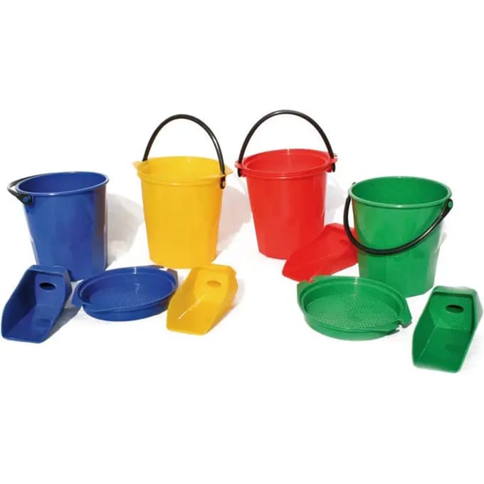 Set van emmer, schep en zachte accessoires voor kinderen Sporti
