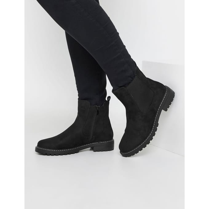 Yours Zwarte Chelsealaarzen Van Imitatiesuède Met Extra Brede Eeepasvormsize 39EEE