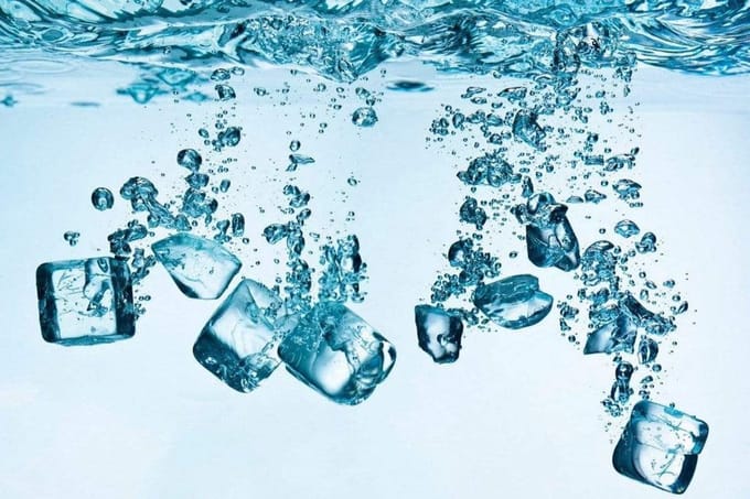 Fotobehang - Ice Cubes 375x250cm - Vliesbehang