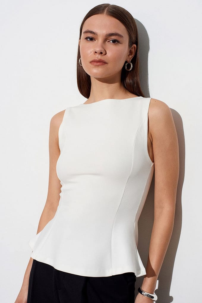 Aansluitende Mouwloze Peplum Blouse