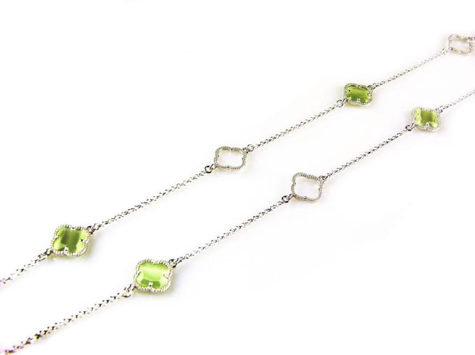 model Fiori open klavers collier in zilver groene klavers