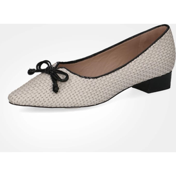 Leren pumps in vlechtlook met blokhak - gebroken wit - Gr. 7 van Goldner Fashion