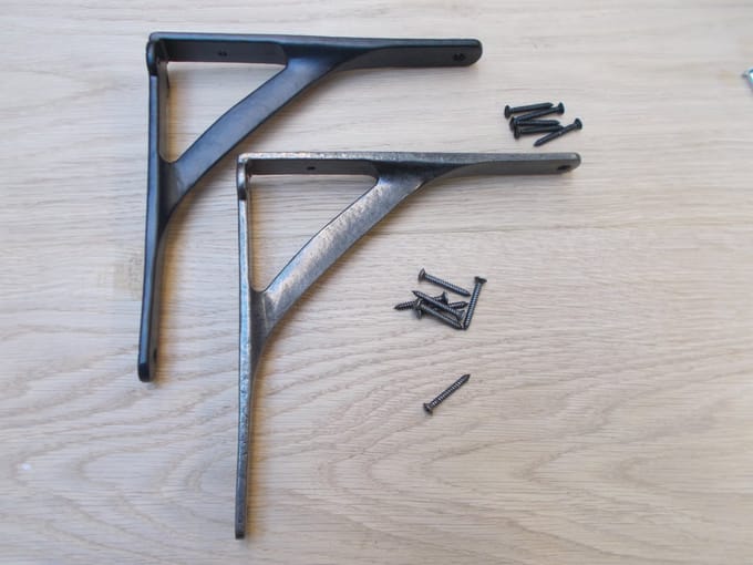 Pair Gallows Shelf Brackets Antique Iron Cast Iron Wall Support