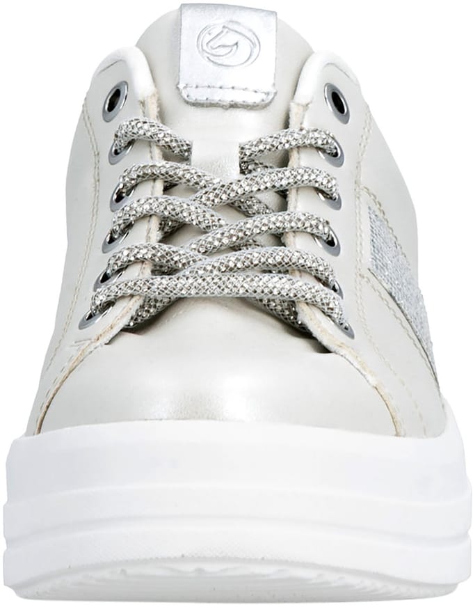 Lage sneakers met veters
