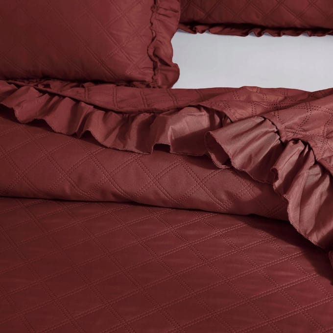 RUFFY Borduurde Sprei 160x220cm met Ruche - Stijlvol & Praktisch