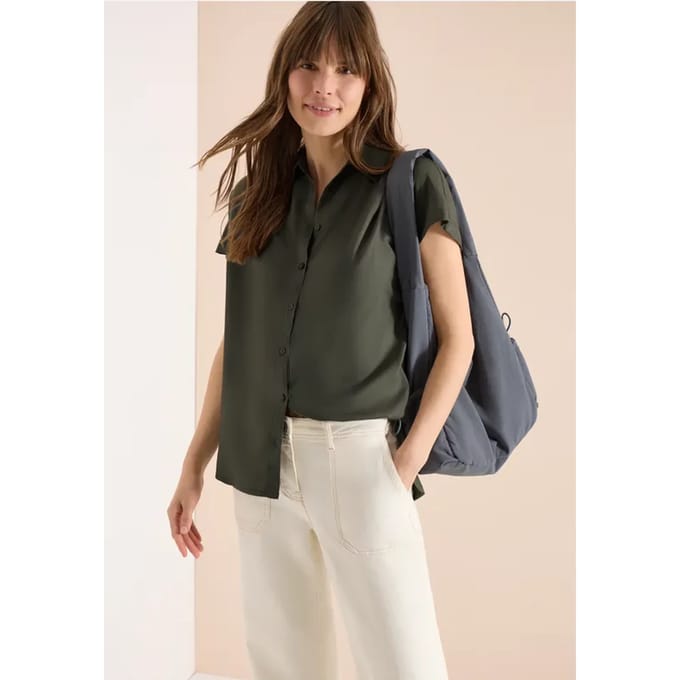 Basic blouse met overhemdkraag in effen kleur