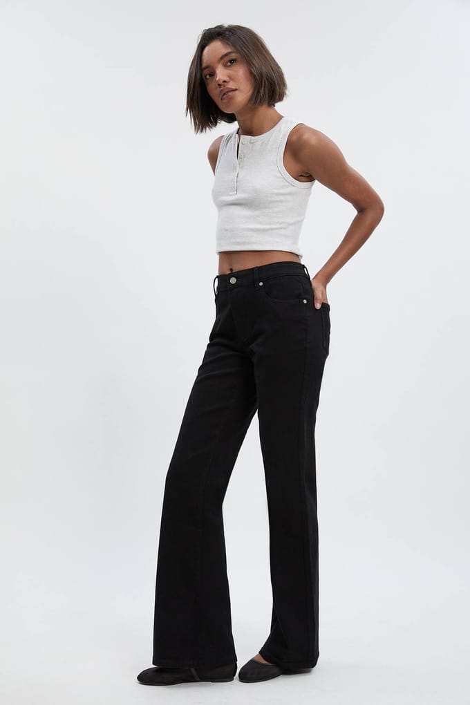 boohoo Dames De Lange Lage Taille Bootcut Jeans | Black | Maat: 16/34L