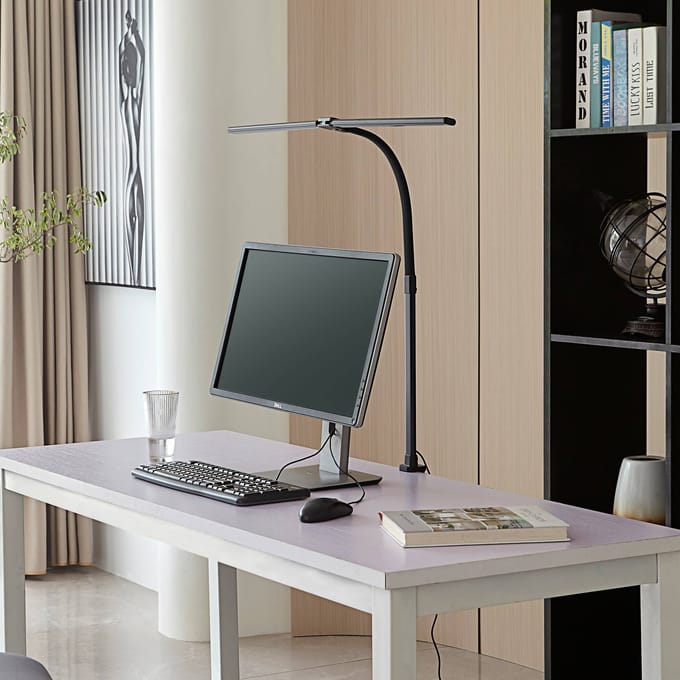 Lindby LED klemlamp Nilay, hoogte 97,5 cm, CCT, thuiskantoor