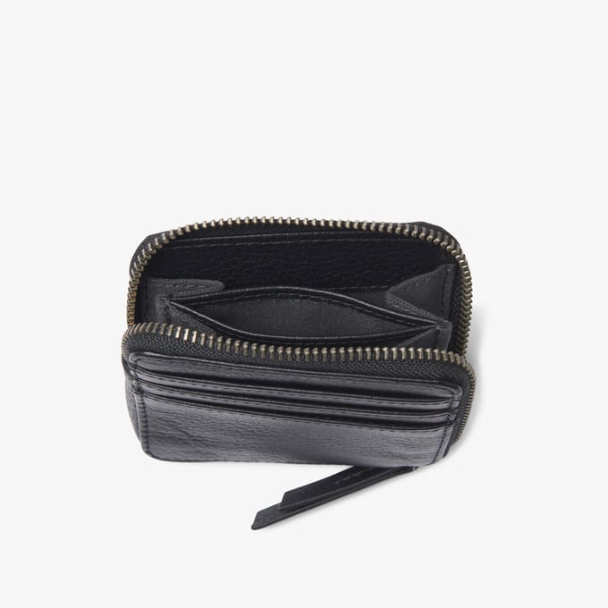 Roslyn Kleine Zwarte Accessoires
