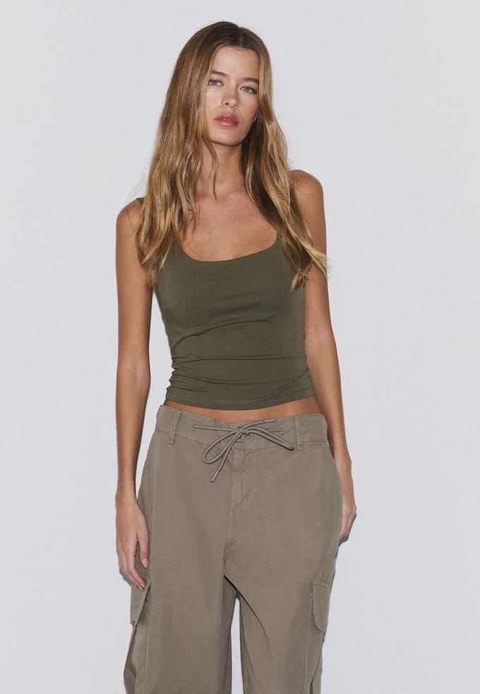 Stradivarius T-shirt met brede bandjes  Kaki S