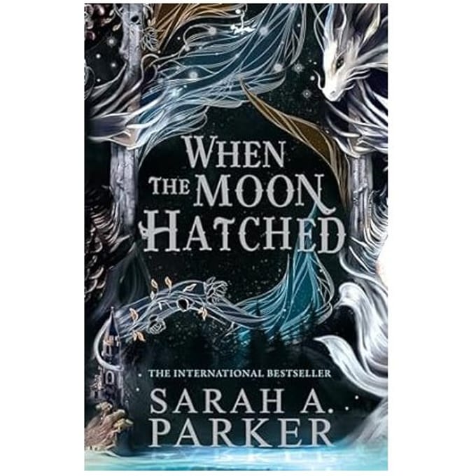 When The Moon Hatched - The Moonfall Series - Sarah A. Parker