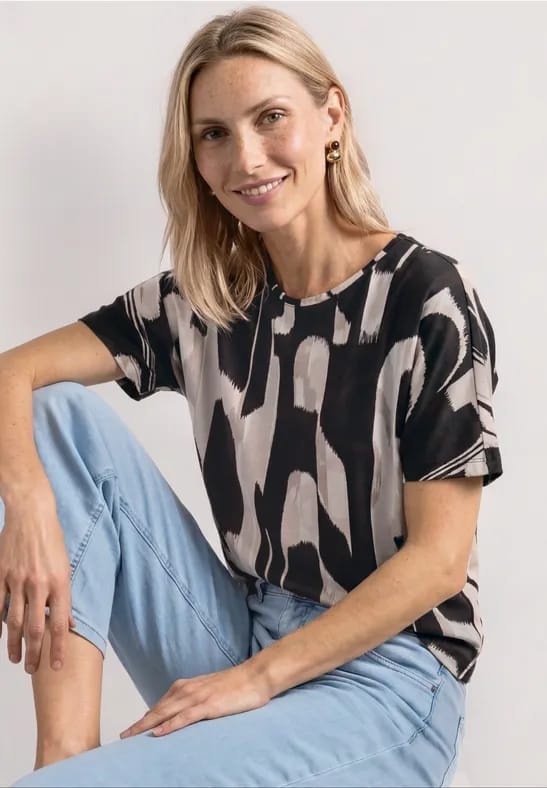 Shirt met korte mouwen, ronde hals en print