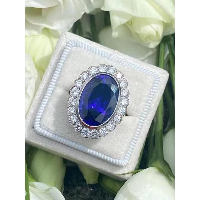 Rubis Couleur Tanzanite Bleu Foncé Anneau Fermé No. 9 gray
