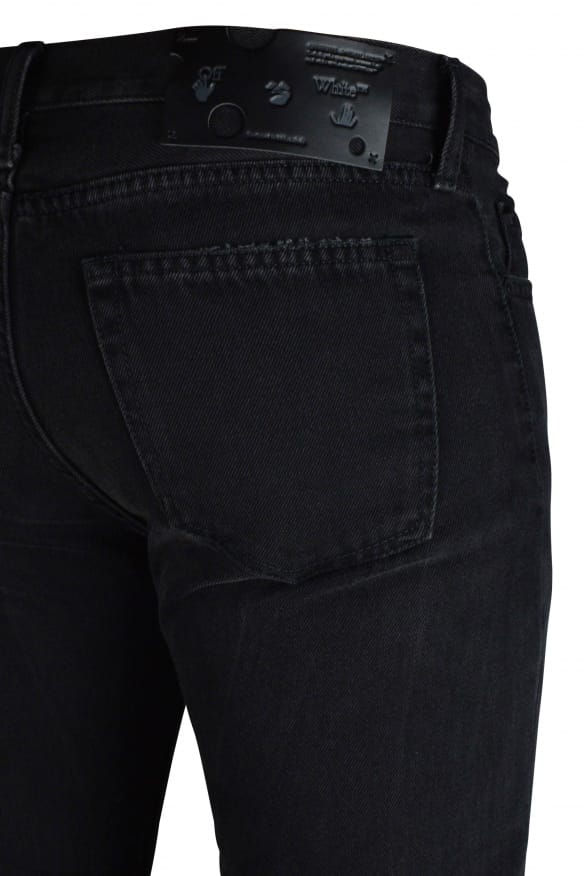 Gebroken witte jeans zwart