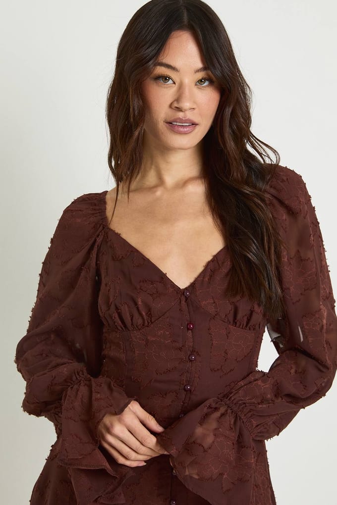 boohoo Dames Tall Burnout Bloemen Godet Zoom Mini Jurk | Chocoladebruin | Maat: 38