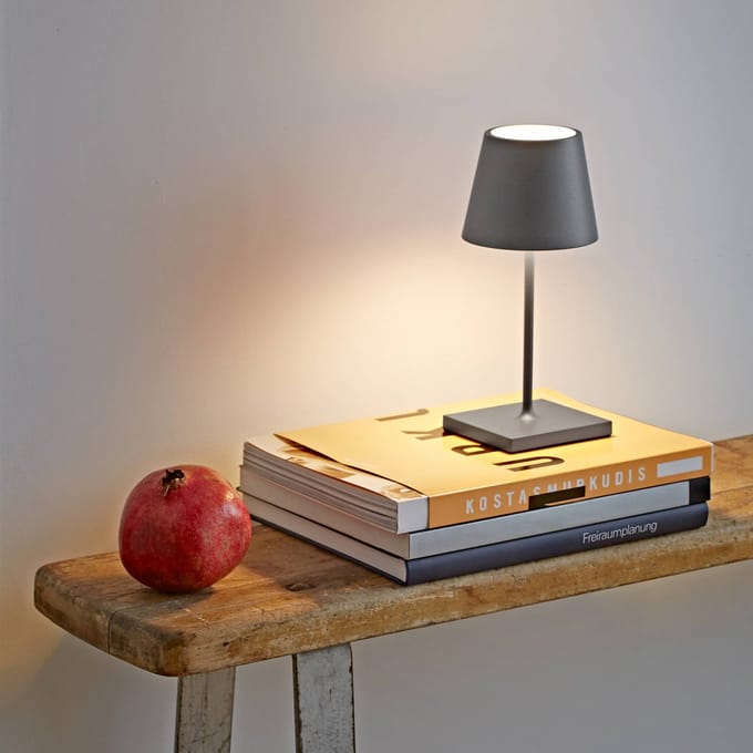 Sigor Nuindie mini LED oplaadbare tafellamp, USB, grafiet, IP54, dimbaar