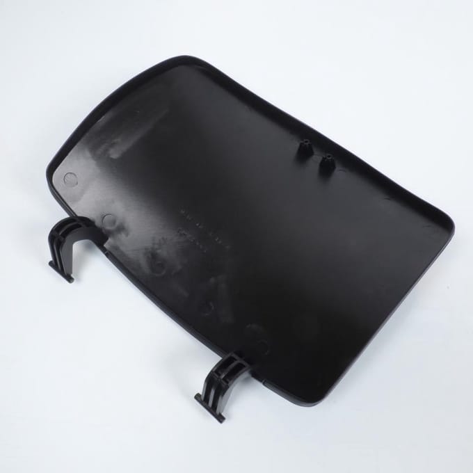 Trappe One pour Scooter Piaggio 50 Vespa LX 2005 à 2013 622899000P / noir / YJ-8749E Neuf