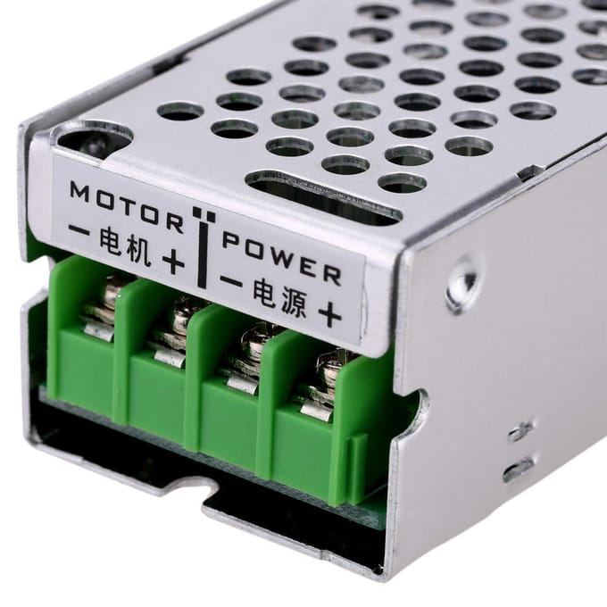 Instelbare DC-borstelmotor-snelheidsregelaar met regelschakelaar 8A
