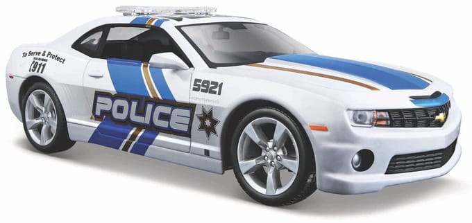 Chevrolet Camaro SS RS (Wit) 1:24 Maisto
