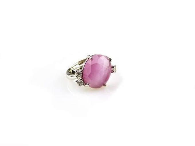 ring in zilver model eclips gezet met roze steen en cubic zirconia