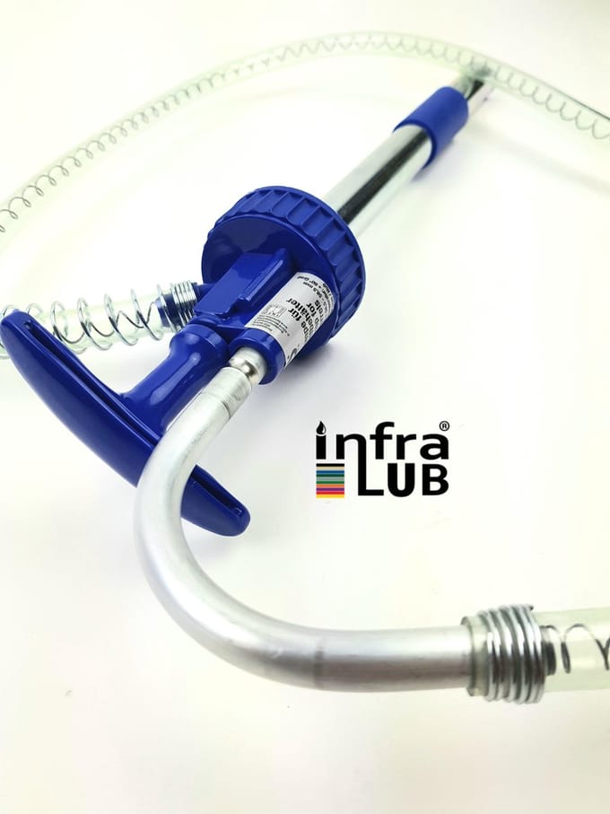 BGS Universeel pomp voor schenkkannen en jerrycan aansluiting 56,5 - 58,5 mm.