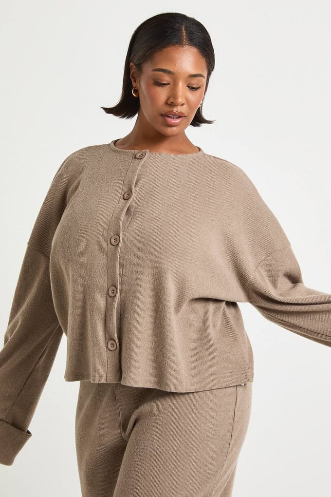 boohoo Dames Plus Oversized Geborstelde Rib Cardigan | Paddestoel | Maat: 44