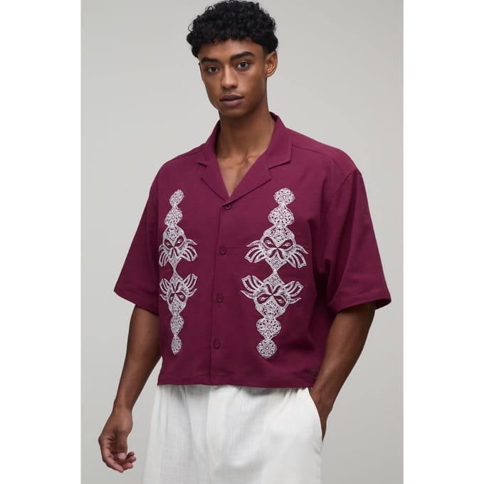 Boxy Crop Getextureerd Revere Geborduurd Overhemd | Burgundy | Size Small