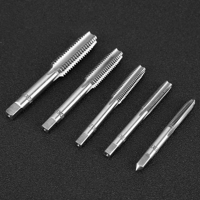12 stuks M6M12 schroefmoer draadtappen snijmessen met sleutelgreep handgereedschapsset gray