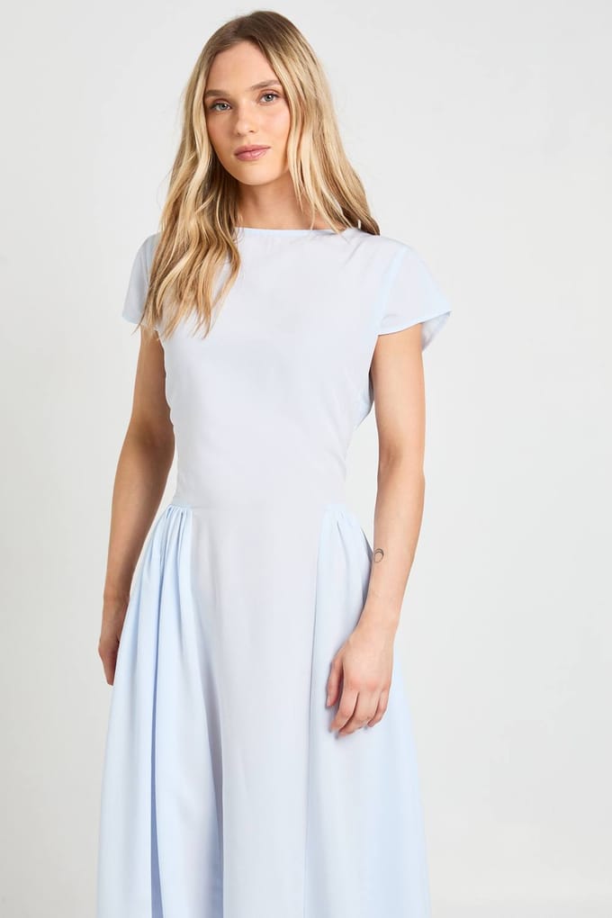 boohoo Dames Petite Getextureerde Volume Rok Midaxi Jurk | Pastelblauw | Maat: 36