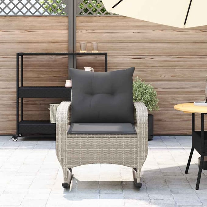 vidaXL - Tuinschommelstoel - met - kussens - poly - rattan - lichtgrijs